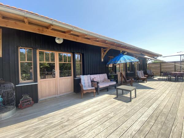 Maison d'artiste chic et boheme à Gujan-Mestras Port de Larros ! Parcelle de 2179 m2, Maison 4P de 127 m2, atelier de 40 m2 !