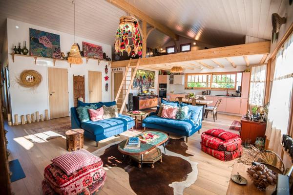Maison d'artiste chic et boheme à Gujan-Mestras Port de Larros ! Parcelle de 2179 m2, Maison 4P de 127 m2, atelier de 40 m2 !