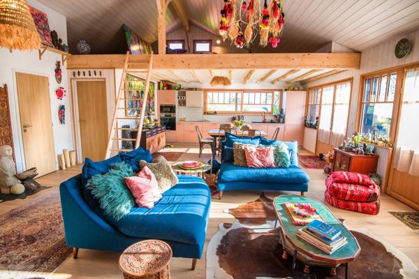 Maison d'artiste chic et boheme à Gujan-Mestras Port de Larros ! Parcelle de 2179 m2, Maison 4P de 127 m2, atelier de 40 m2 !