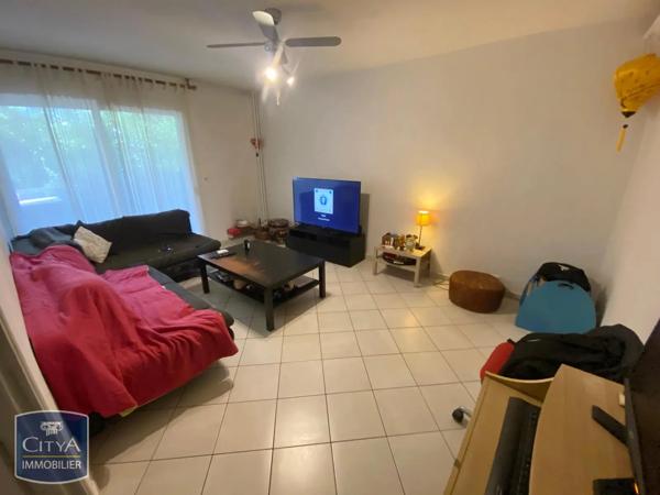 Appartement à louer 3 pièces 68.79m² Toulon (83100)