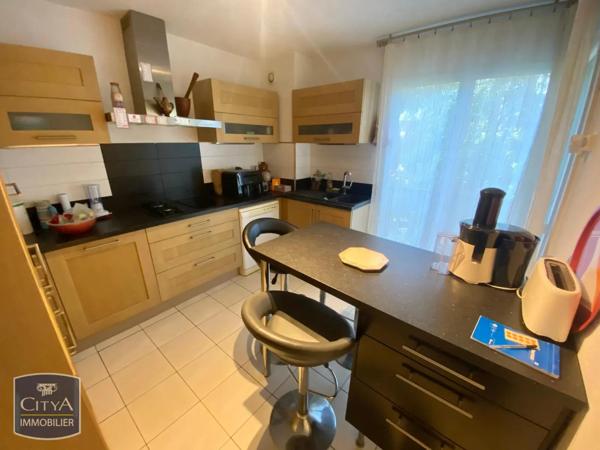 Appartement à louer 3 pièces 68.79m² Toulon (83100)