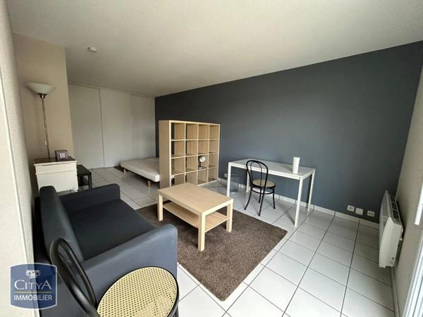 Appartement à louer 1 pièce 33.29m² Laval (53000)