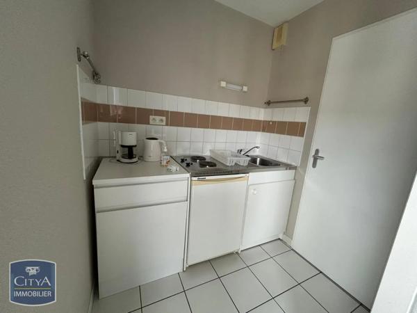 Appartement à louer 1 pièce 33.29m² Laval (53000)