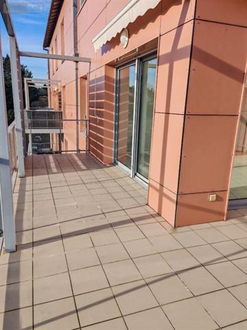 Appartement à louer à Mâcon en Saône-et-Loire (71000), ref : LC 503