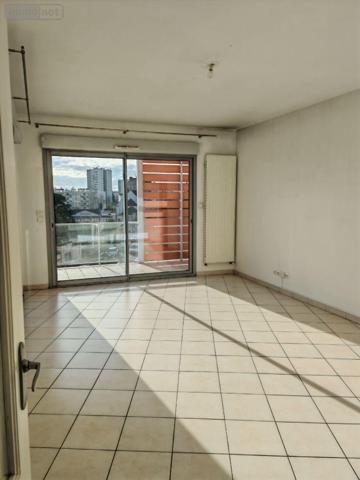 Appartement à louer à Mâcon en Saône-et-Loire (71000), ref : LC 503