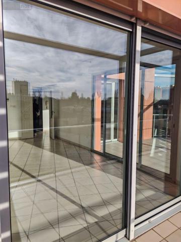 Appartement à louer à Mâcon en Saône-et-Loire (71000), ref : LC 503