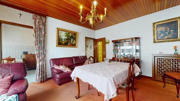 Maison individuelle - Saint Avold - centre ville - 140 m² - 4 chambres - Terrain 18 ares - Garage