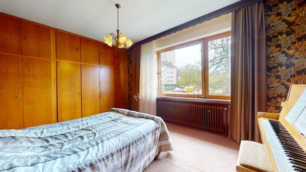 Maison individuelle - Saint Avold - centre ville - 140 m² - 4 chambres - Terrain 18 ares - Garage
