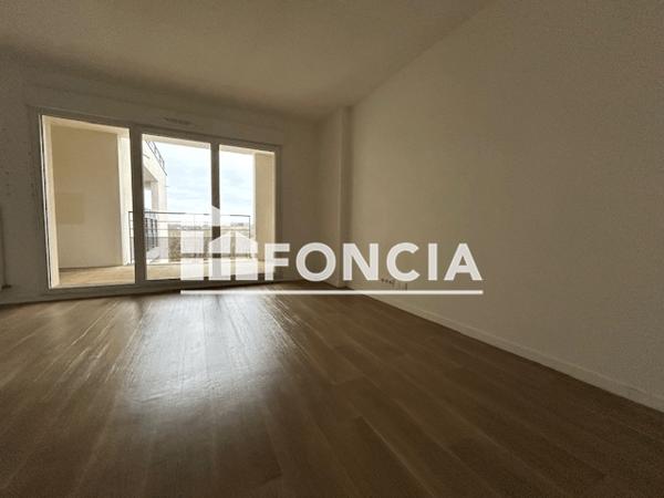Location Studio 32.37 m² - 3 RUE ALPHONSE ARZEL Quimper 29000