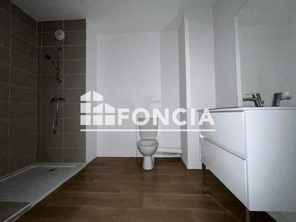 Location Studio 32.37 m² - 3 RUE ALPHONSE ARZEL Quimper 29000