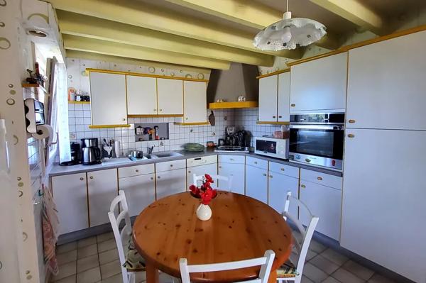 MAISON A ETAGE - 3 CHAMBRES