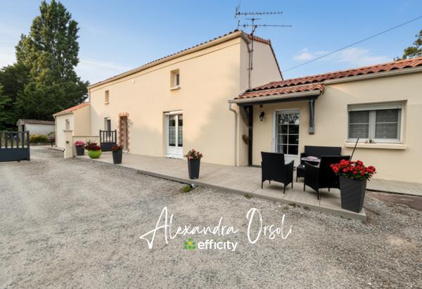 Maison
         9 pièces
        - 205 m² Exclusivité 349 900 € *