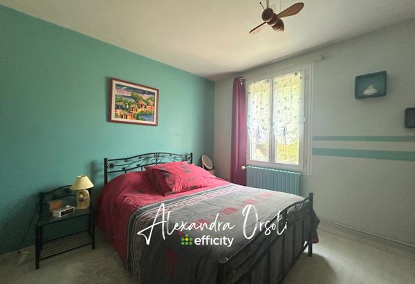 Maison
         9 pièces
        - 205 m² Exclusivité 349 900 € *