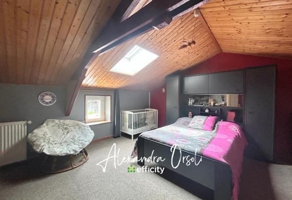 Maison
         9 pièces
        - 205 m² Exclusivité 349 900 € *