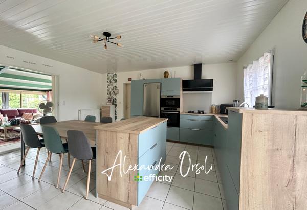 Maison
         9 pièces
        - 205 m² Exclusivité 349 900 € *