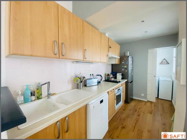 CHARMANTE ECHOPPE LUMINEUSE EN PARFAIT ETAT / 66m2 / DEUX CHAMBRES / GRANDE TERRASSE / CAVE / CLIM !