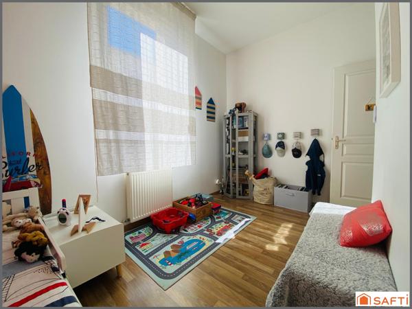 CHARMANTE ECHOPPE LUMINEUSE EN PARFAIT ETAT / 66m2 / DEUX CHAMBRES / GRANDE TERRASSE / CAVE / CLIM !