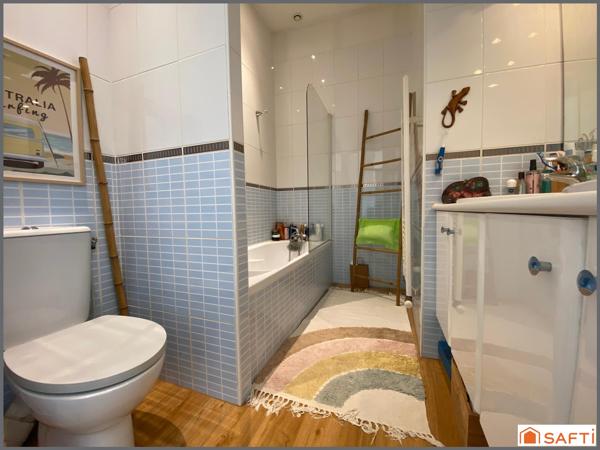 CHARMANTE ECHOPPE LUMINEUSE EN PARFAIT ETAT / 66m2 / DEUX CHAMBRES / GRANDE TERRASSE / CAVE / CLIM !