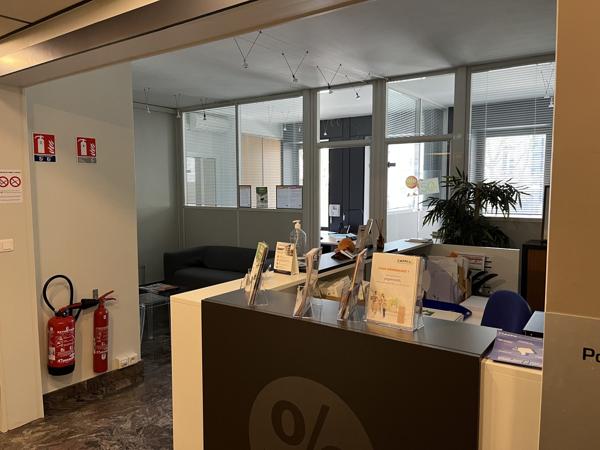 Lille Blvd de la Liberté : 400m2 de bureaux + 5 parkings