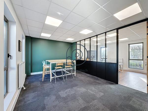 Local aménagé avec chambres froides Lille 514 m2