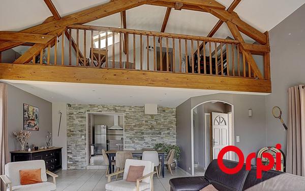 Maison à vendre    5 pièces •  Bourgoin-Jallieu