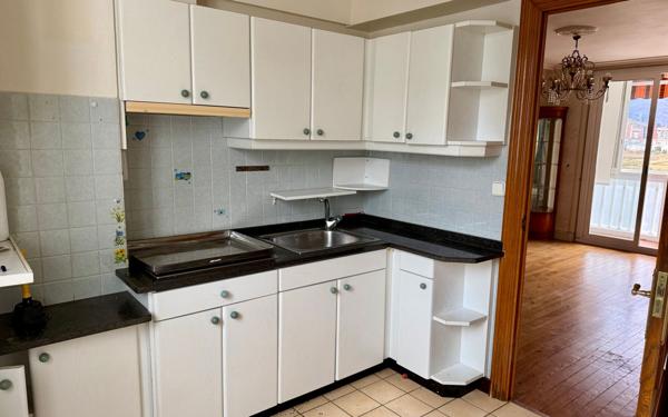 Appartement à vendre    4 pièces • 64,97 m2 Hendaye