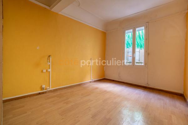 Vente
                Appartement74,15 m² - 3 Pièces -
                    NARBONNE (11100)