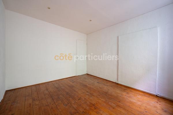 Vente
                Appartement74,15 m² - 3 Pièces -
                    NARBONNE (11100)