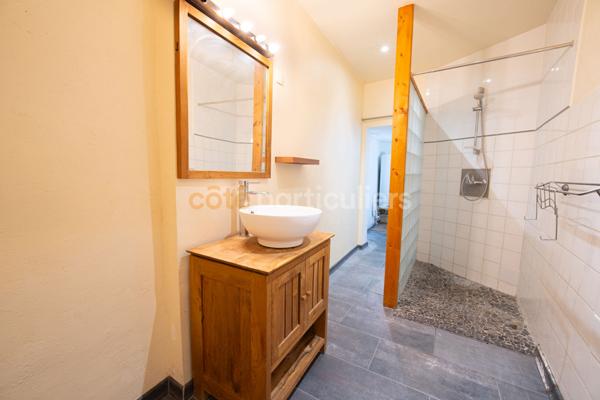 Vente
                Appartement74,15 m² - 3 Pièces -
                    NARBONNE (11100)