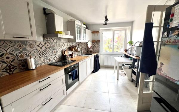 Maison à vendre    5 pièces • 100 m2 Champagne-sur-Oise