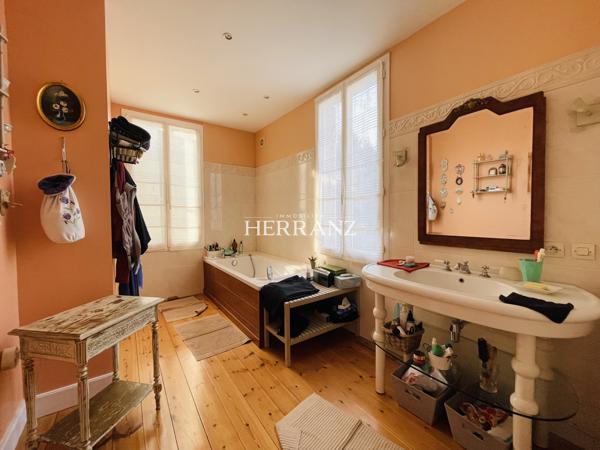 maison proche centre-ville de 170m2, 4 chambres, jardin. Détails des diagnostics énergétiques