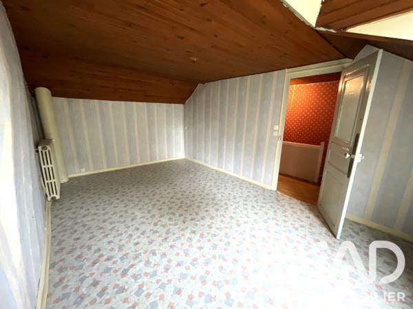 Maison à vendre 7 pièces 145,05 m² Saint-Éloy-les-Mines