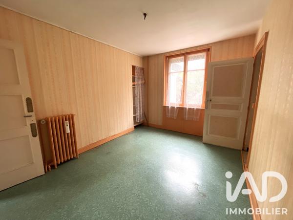 Maison à vendre 7 pièces 145,05 m² Saint-Éloy-les-Mines