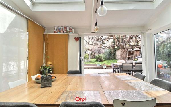 Maison à vendre    6 pièces • 109 m2 Marseille 10