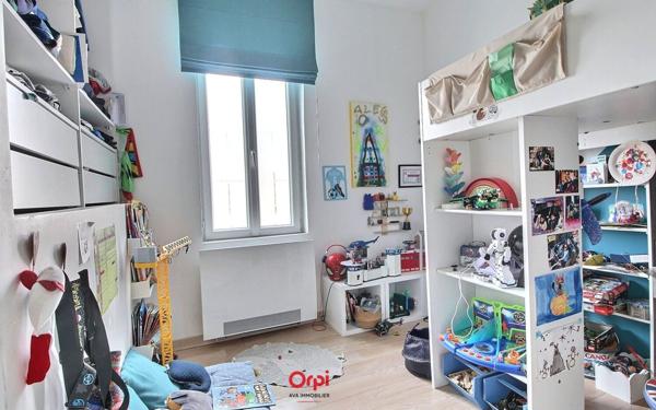 Maison à vendre    6 pièces • 109 m2 Marseille 10