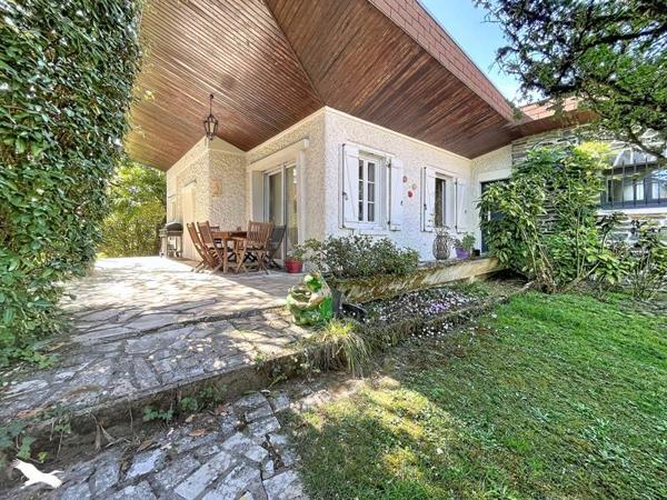 Maison 222 000 € Ussac 6 p 137 m² DPE F