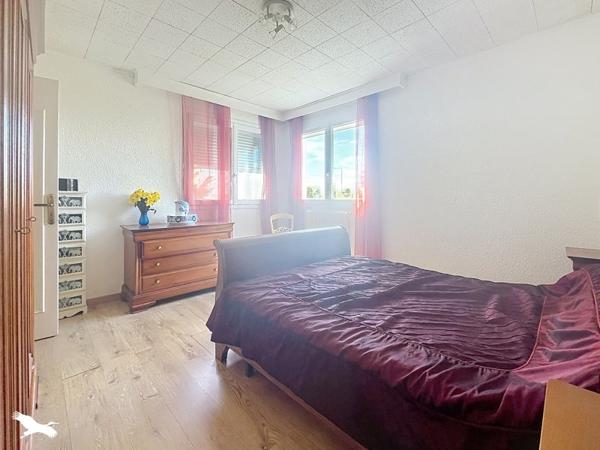 Maison 222 000 € Ussac 6 p 137 m² DPE F