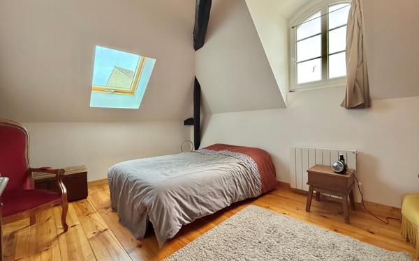 Maison à vendre    6 pièces • 168,44 m2 Morey-Saint-Denis