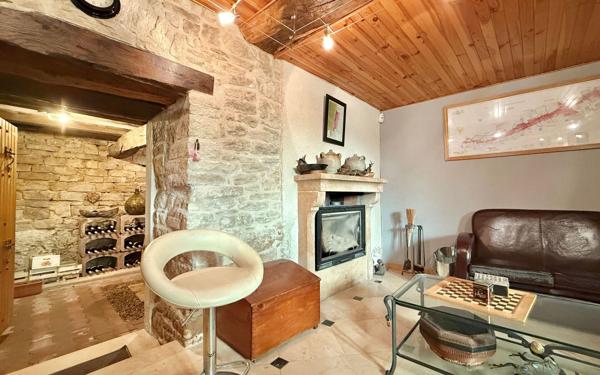 Maison à vendre    6 pièces • 168,44 m2 Morey-Saint-Denis