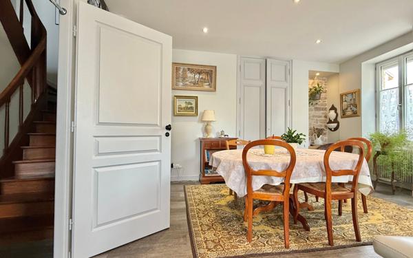 Maison à vendre    6 pièces • 168,44 m2 Morey-Saint-Denis