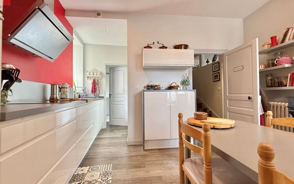 Maison à vendre    6 pièces • 168,44 m2 Morey-Saint-Denis