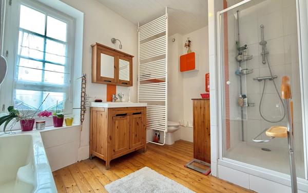 Maison à vendre    6 pièces • 168,44 m2 Morey-Saint-Denis