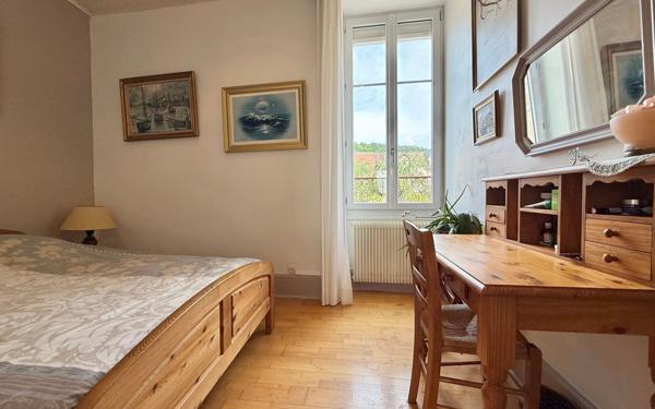 Maison à vendre    6 pièces • 168,44 m2 Morey-Saint-Denis