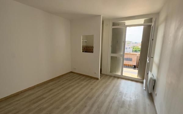 Appartement à vendre    1 pièce •  Perpignan