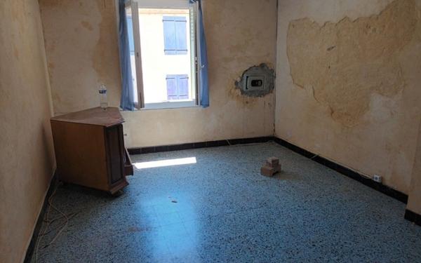 Maison à vendre    3 pièces •  Tuchan