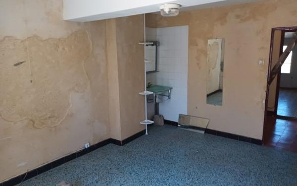 Maison à vendre    3 pièces •  Tuchan