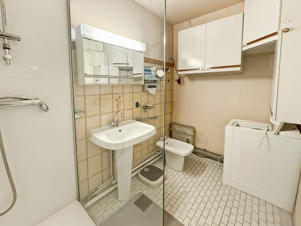 Appartement 3 pièces à vendre Bordeaux St Jean - 232 000 €