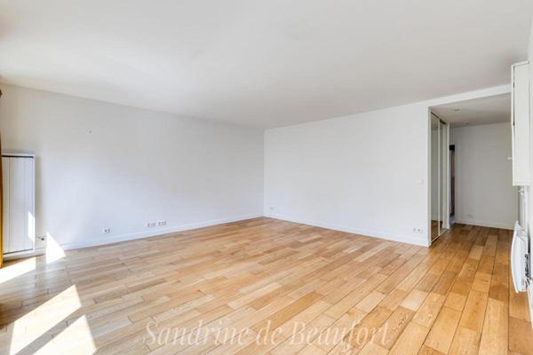 Appartement 3 pièces lumineux avec grande réception de 40 m²