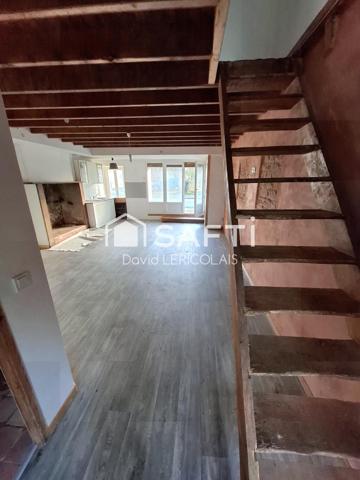 GRAND GARAGE EN PLEIN BOURG