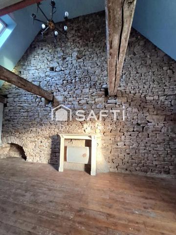 GRAND GARAGE EN PLEIN BOURG